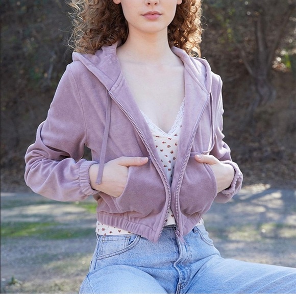 Brandy Melville John Galt full zip up velour hoodie cropped jacked EUC - Picture 1 of 5